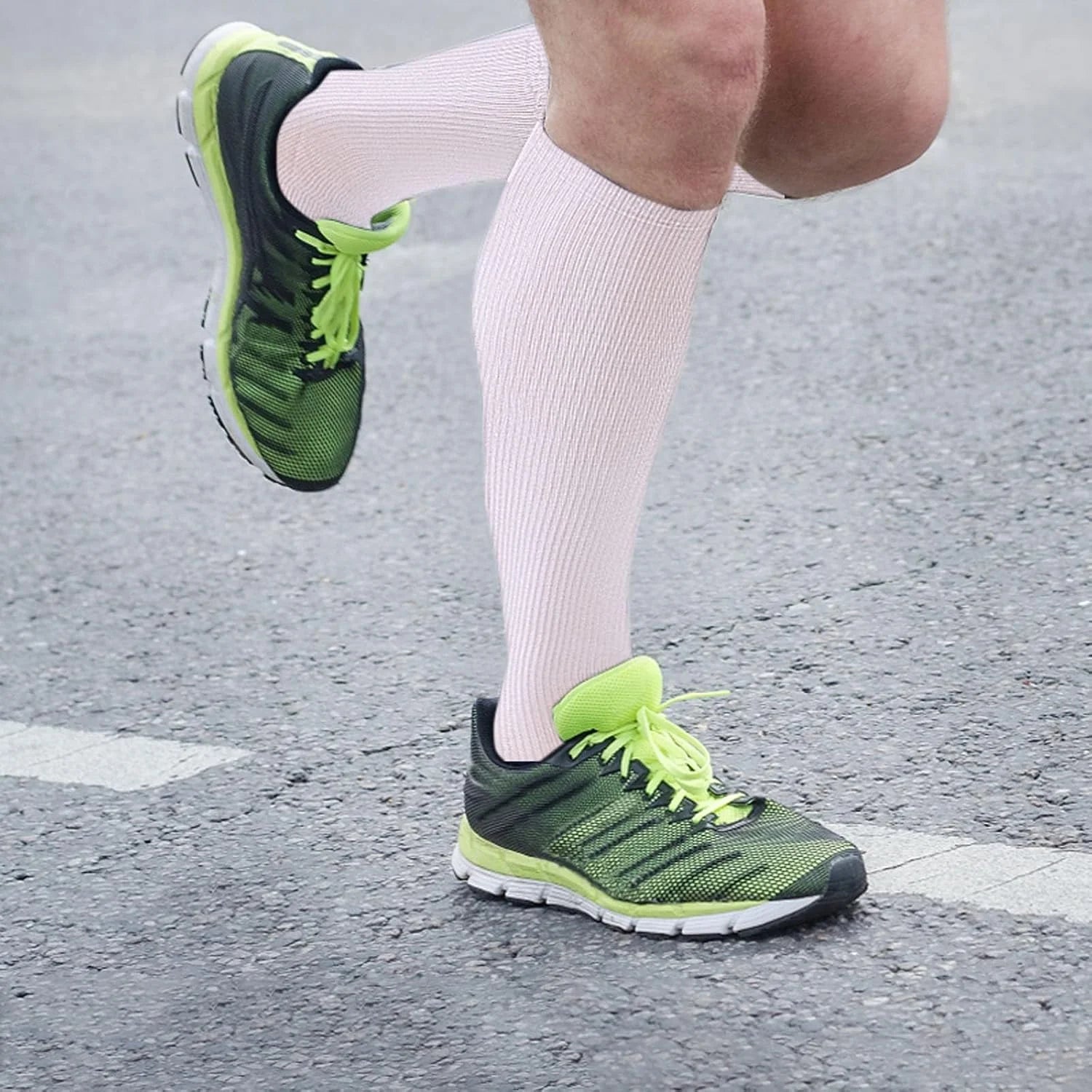 1 Pairs Compression Socks for Men & Women 20-30 mmHg Knee High Nurse Running Medical and Travel Athletic